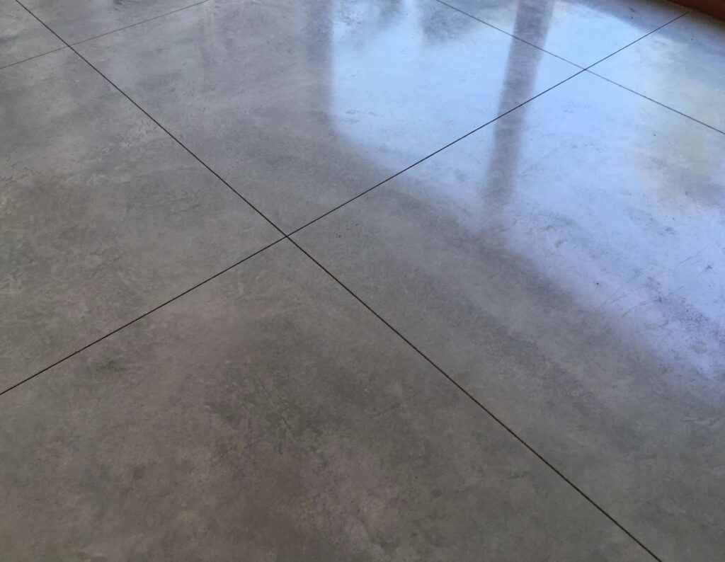Vloerconcept - Gepolierde betonvloer - Kleur : naturel